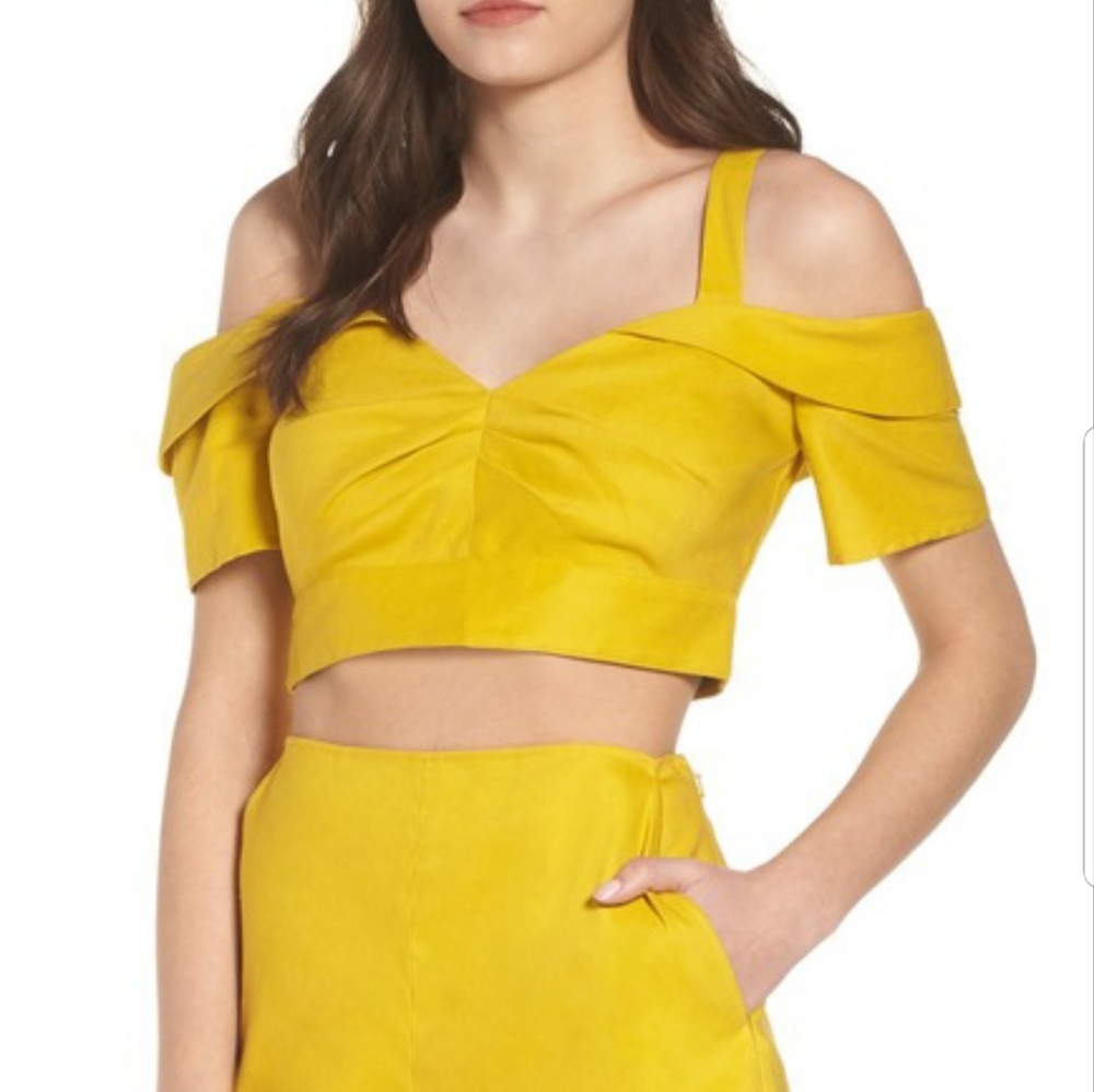 NWOT Leith Cold Shoulder Yellow Crop Top